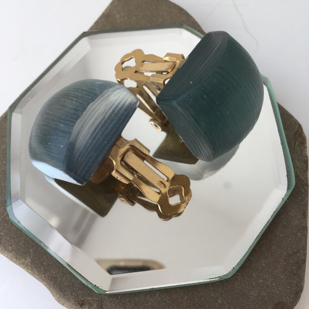 Alexis Bittar Turquoise Aqua Blue-Green Opalescent Frosted Lucite Clip Earrings - Picture 10 of 11